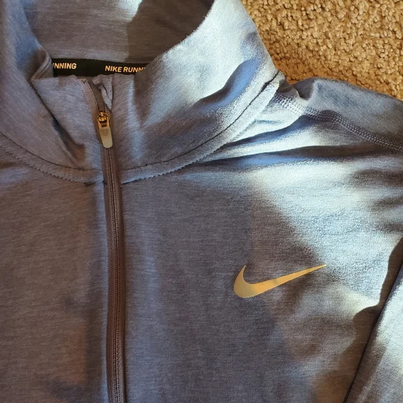 Nike Swift Women's Dri-FIT UV 1/4-Zip Running Top - Picture 4 of 5